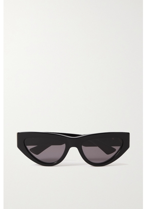 Bottega Veneta Eyewear - Triangle Cat-eye Acetate And Gold-tone Sunglasses - Black - One size