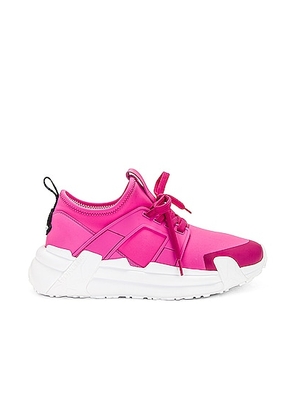 Moncler Lunarove Low Top Sneaker in Pink - Pink. Size 40 (also in 41).
