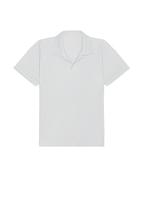 Homme Plisse Issey Miyake Basic Polo in Light Grey - Grey. Size 2 (also in ).