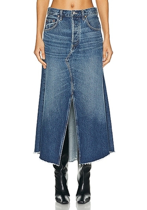 Citizens of Humanity Mina Reworked Skirt in Brielle - Blue. Size 23 (also in 25, 27, 28, 29, 30).