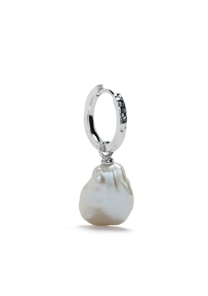 DOWER AND HALL pear-pendant hoop earring - Silver