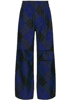 Burberry Check Pattern Trouser in Knight Ip Check - Blue. Size L (also in M, S, XL/1X).
