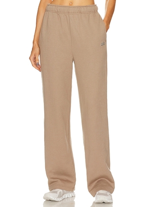 alo Accolade Straight Leg Sweatpant in Neutral. Size S, XL.
