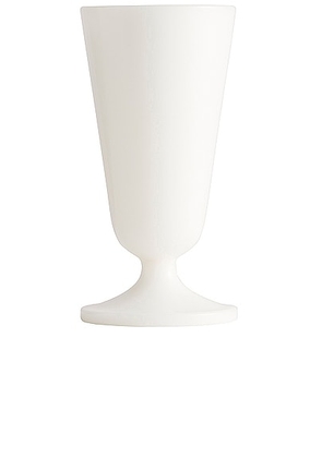 Maison Balzac The Wax Vase in White - White. Size all.