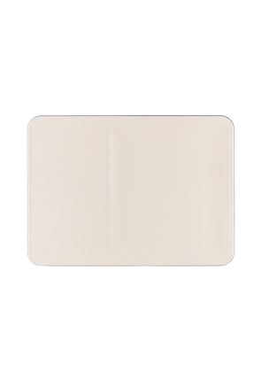 Courant Catch:3 Classics Wireless Charging Tray in White.