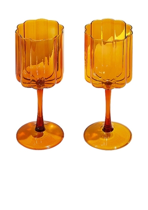 Fazeek Wave Wine Glasses Set of 2 in Burnt Orange.