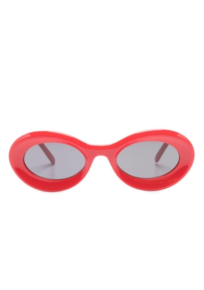 LOEWE EYEWEAR logo-plaque round-frame sunglasses - Red
