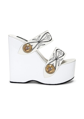 Emilio Pucci Wedge Sandal in Bianco - White. Size 39 (also in 40).