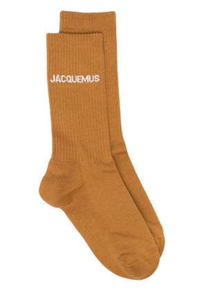 Jacquemus Les Chaussettes Jacquemus logo-intarsia socks - Brown