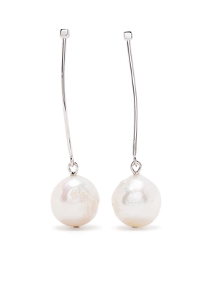 Eshvi pearl drop earrings - Silver
