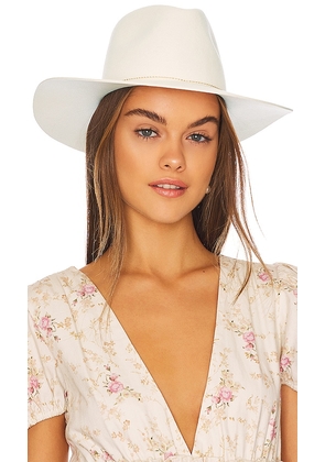 Van Palma Basile Hat in White. Size M.