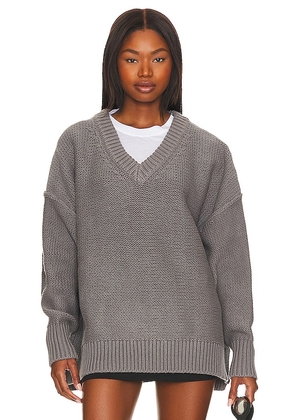 Free People Alli V-neck Sweater in Grey. Size L, S, XS.