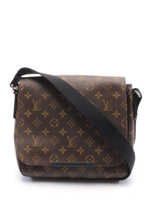 Louis Vuitton Pre-Owned 2015 District PM messenger bag - Brown