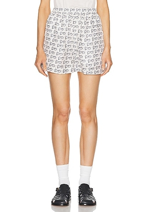 Burberry Elastic Short in Silver & White - White. Size 0 (also in 2, 4).