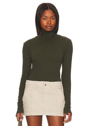 LA Made Roosevelt Turtleneck Tee in Olive. Size L, S, XL/1X, XS.