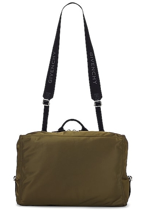 Givenchy Pandora Medium Bag in Khaki - Olive. Size all.