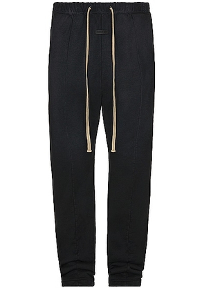 Fear of God Forum Sweatpant in Black - Black. Size L (also in M, S, XL/1X).