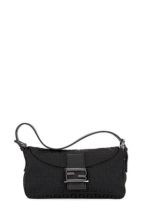 fendi Fendi Baguette Shoulder Bag in Black - Black. Size all.