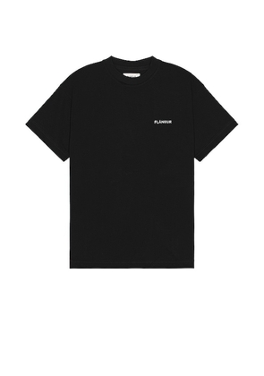 FLANEUR Essential T-shirt in Black. Size S, XL/1X, XXL/2X.