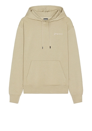 JACQUEMUS Le Sweatshirt Brode in Light Khaki - Sage. Size S (also in M, XS).