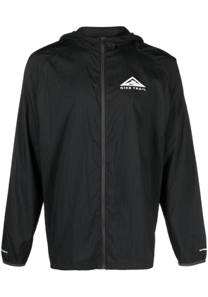 Nike reflective Swoosh-logo lightweight jacket - Black