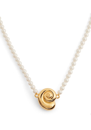 Timeless Pearly Pearl Shell Necklace