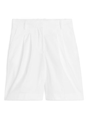 Relaxed Tailored Shorts - White
