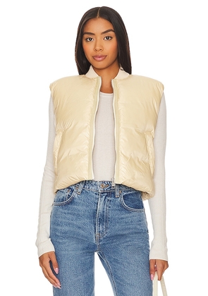 L'Academie x Marianna Brooklyn Puffer Vest in Cream. Size M, S, XL, XS, XXS.
