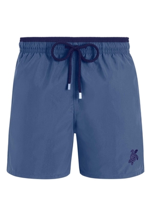 Vilebrequin logo-embroidered swim shorts - Blue