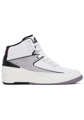 Nike Jordan White & Silver Air Jordan 2 Retro Sneakers