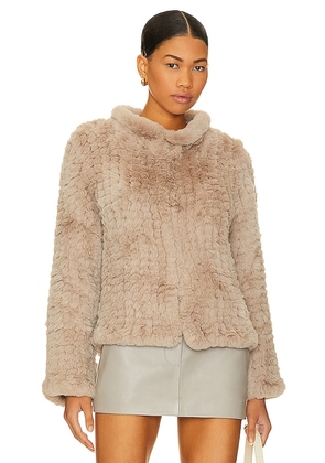 HEARTLOOM Aria Faux Fur Jacket in Taupe. Size M, S.