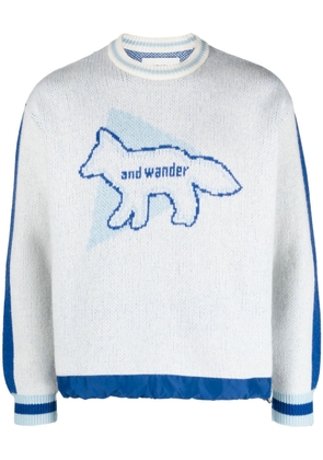 Maison Kitsuné x And Wander logo-intarsia jumper - Blue