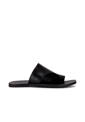 St. Agni Abstract Slide in Black. Size 37.