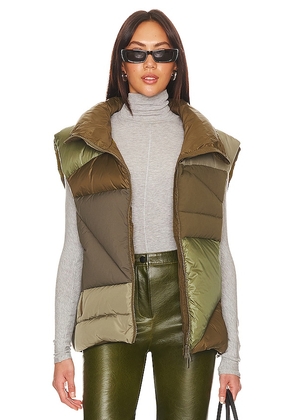 Bacon Double B Gilet in Army. Size M, S.