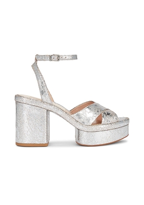 Dolce Vita Laisha Sandal in Metallic Silver. Size 10, 8, 9.