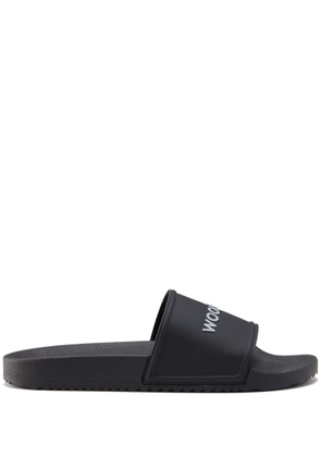 Woolrich logo-embossed flip flops - Black