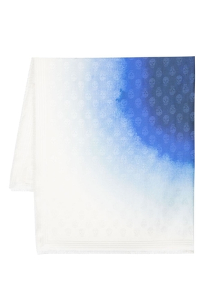 Alexander McQueen gradient skull-print scarf - Blue