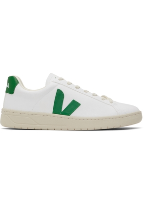 VEJA White & Green Urca Sneakers