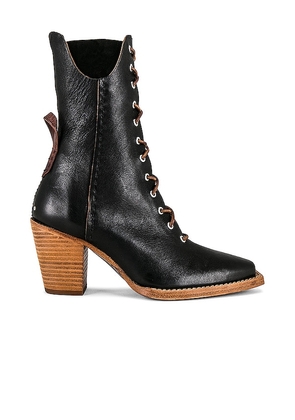 Free People x We The Free Canyon Lace Up Boot in Black. Size 39, 40.