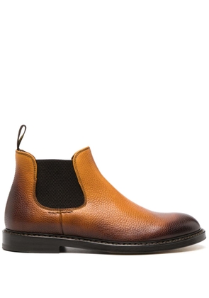 Doucal's slip-on leather ankle boots - Brown