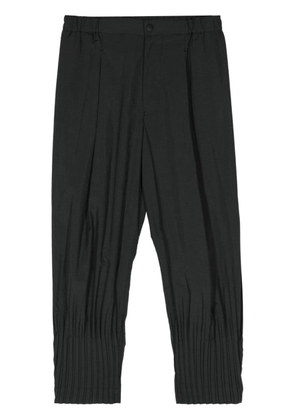 Homme Plissé Issey Miyake Cascade mid-rise cropped trousers - Black