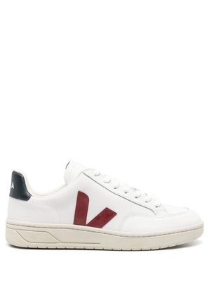 VEJA V-12 leather snealers - White