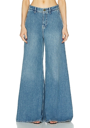 FRAME The Extra Wide Leg in Seraphina - Denim-Medium. Size 24 (also in 25, 26, 27, 28, 29, 30).