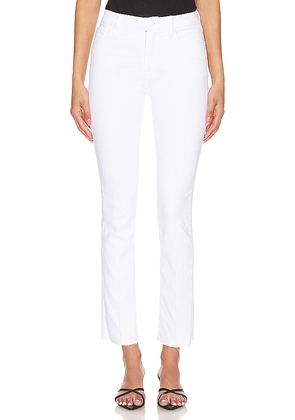 Good American Good Legs Straight in White. Size 0, 00, 10, 16, 18, 2, 20, 22, 24, 4, 6, 8.