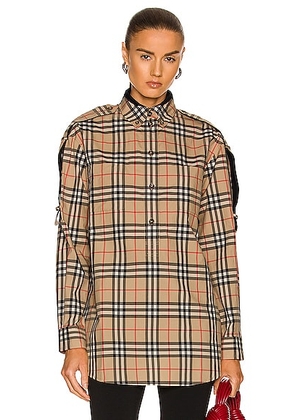 Burberry Ester Top in Archive Beige IP Check - Neutral. Size 2 (also in ).
