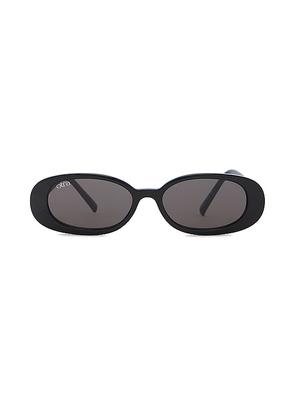 Otra Gina Sunglasses in Black.