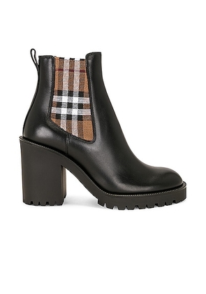 Burberry Leather Ankle Boot in Black - Black. Size 40 (also in 41).