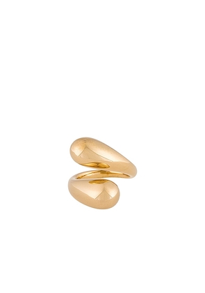SOKO Twisted Dash Ring in Metallic Gold. Size 8.