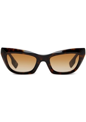 Burberry Eyewear logo-lettering cat eye-frame sunglasses - Brown