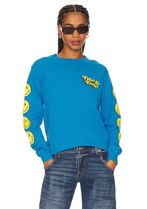 Free & Easy Be Happy Long Sleeve Tee in Teal. Size S, XL/1X.